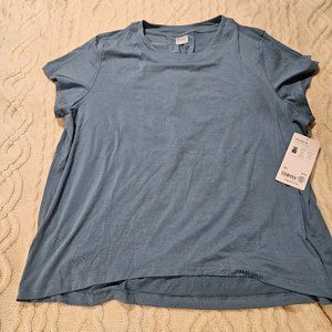 NWT Athleta "With Ease Tee" in Skylark Blue, size Medium